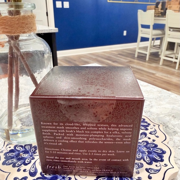 Fresh Black Tea Instant Perfecting Mask with Hyaluronic Acid - Picture 3 of 12